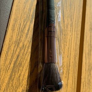 Luxie 1010 Sm Contour Firma 201 Tall Blender brush